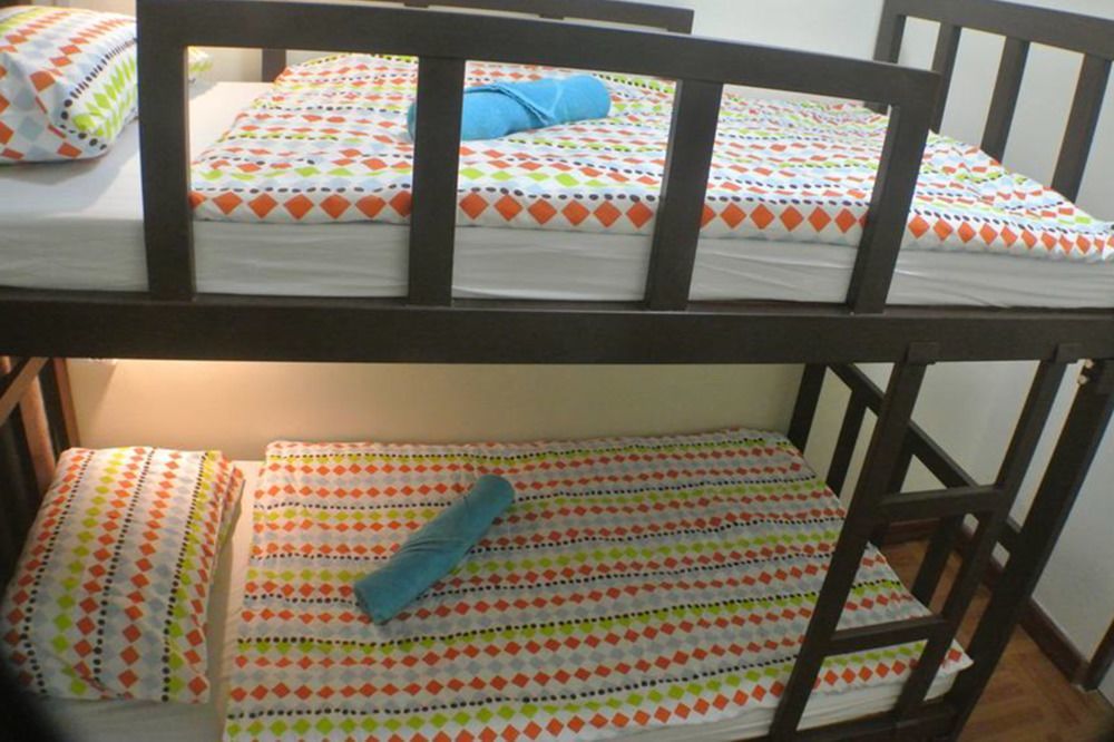 Bed Dee Time Hostel Bangkok Esterno foto