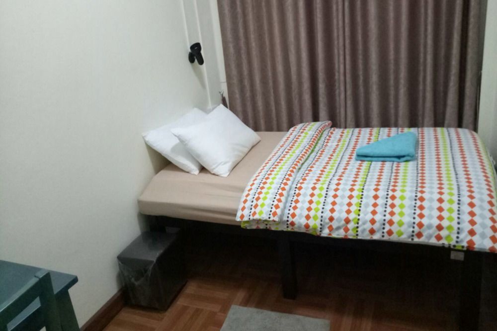Bed Dee Time Hostel Bangkok Esterno foto