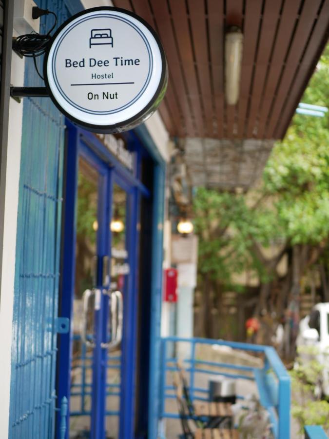 Bed Dee Time Hostel Bangkok Esterno foto